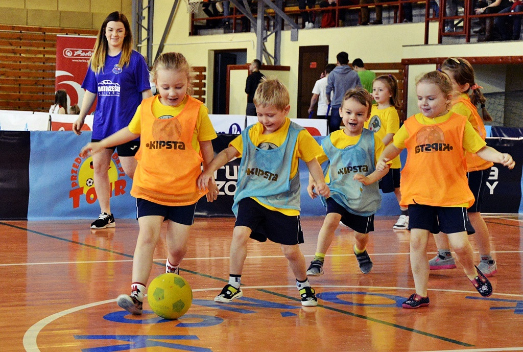 Gotowi, do startu, start! Płońskie przedszkolaki chcą być za pan brat ze sportem [FOTO]