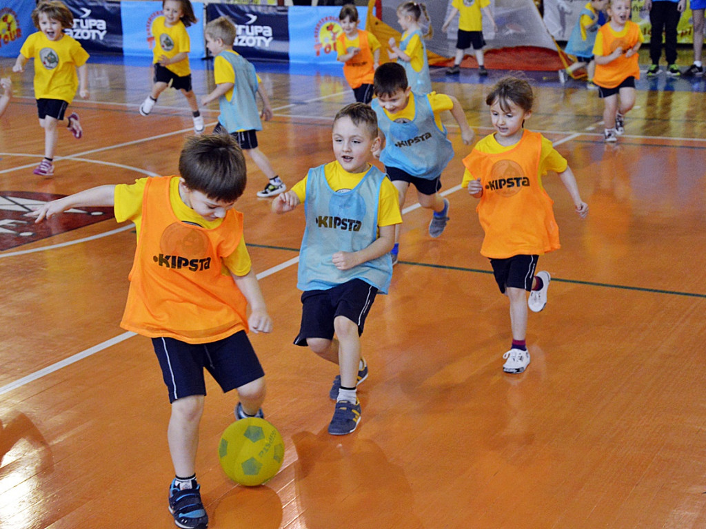 Gotowi, do startu, start! Płońskie przedszkolaki chcą być za pan brat ze sportem [FOTO]