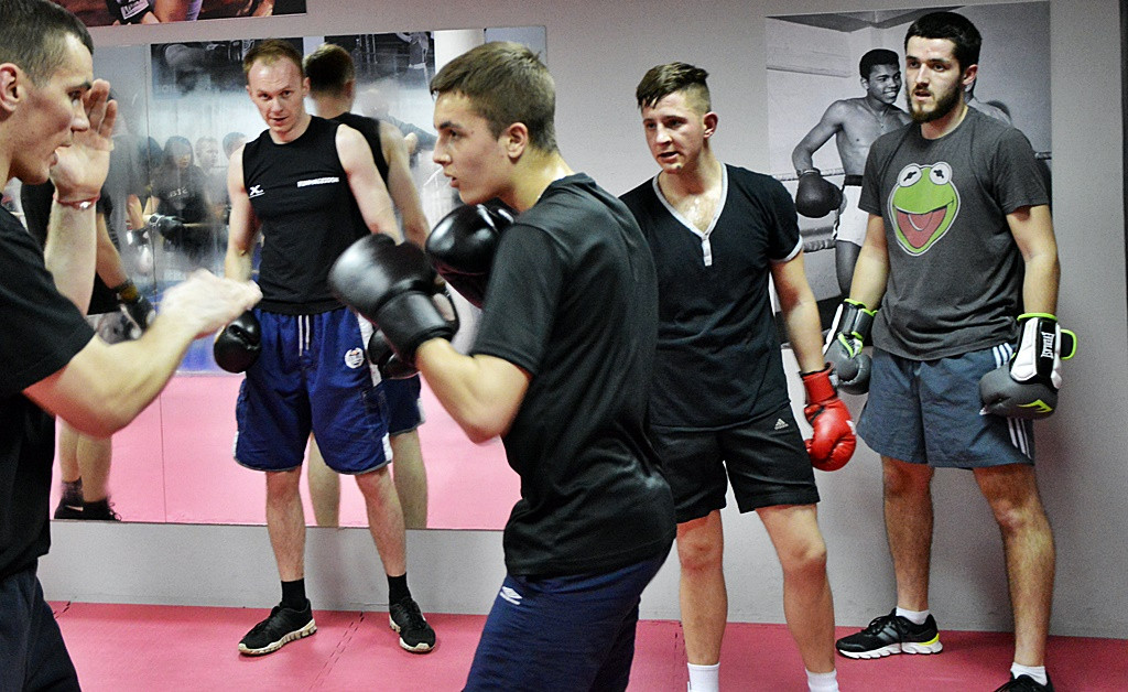 Znany polski bokser w roli trenera w M&J KO Boxing Płońsk [FOTO]