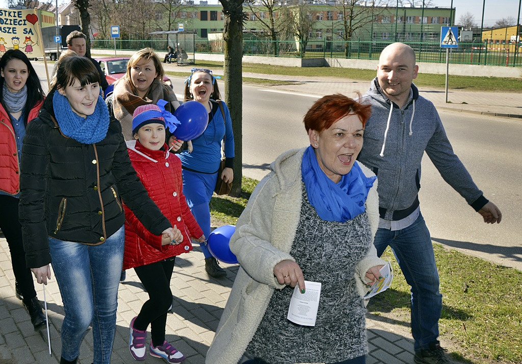 Niebieska sobota w Płońsku. Wszystkie dzieci nasze są! [FOTO]