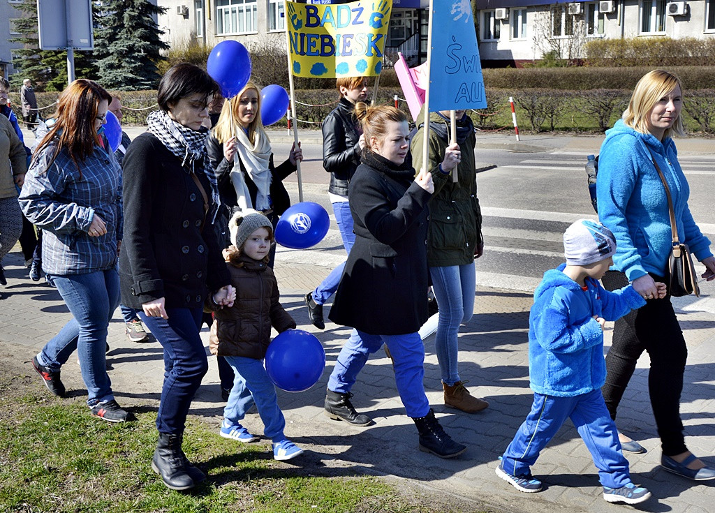 Niebieska sobota w Płońsku. Wszystkie dzieci nasze są! [FOTO]
