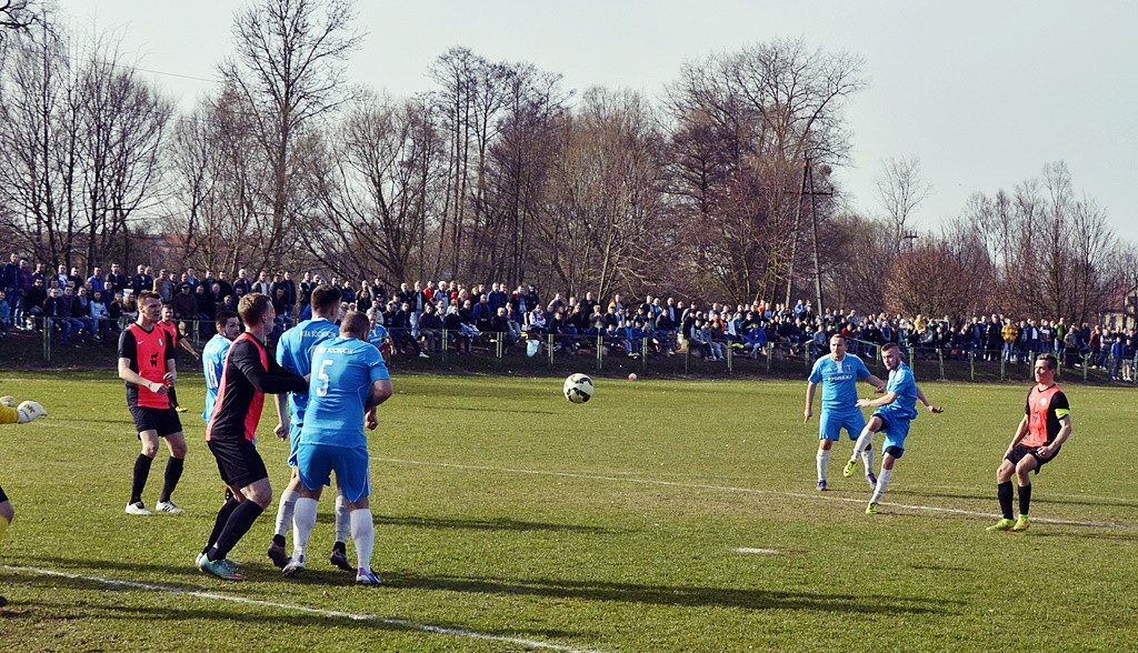 Co to był za mecz! Fantastyczne derby powiatu w Nowym Mieście [FOTO]