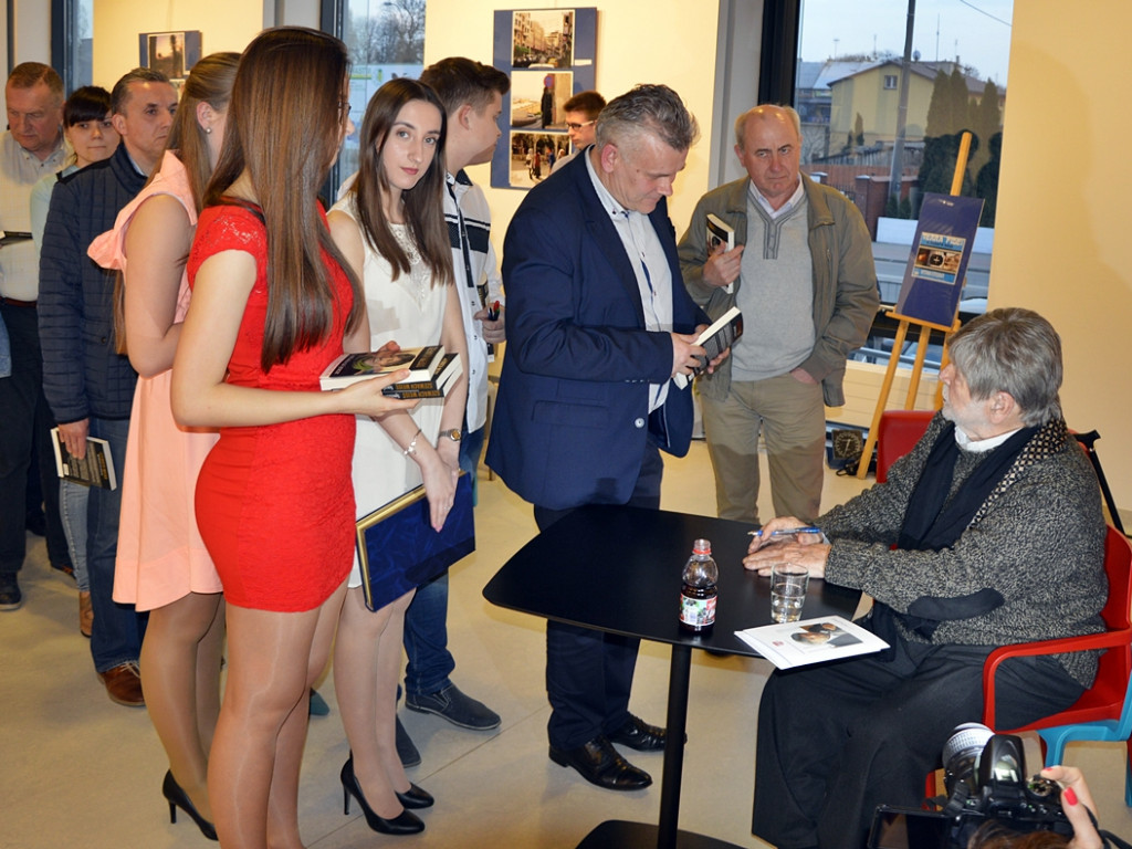 O Ben Gurionie, lapidarium i antysemityzmie... Profesor Weiss w Płońsku [FOTO]