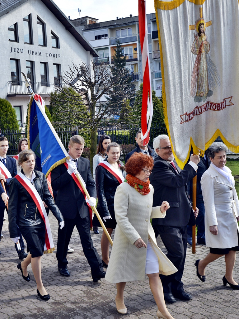 Płońszczanie dziękowali za chrzest w obecności abp Tomasza Pety [FOTO]