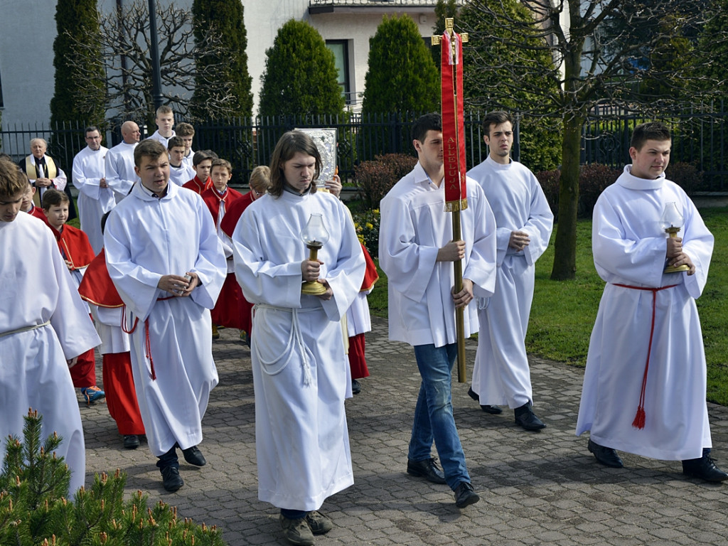 Płońszczanie dziękowali za chrzest w obecności abp Tomasza Pety [FOTO]