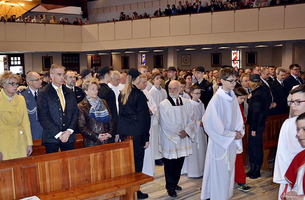 Płońszczanie dziękowali za chrzest w obecności abp Tomasza Pety [FOTO]