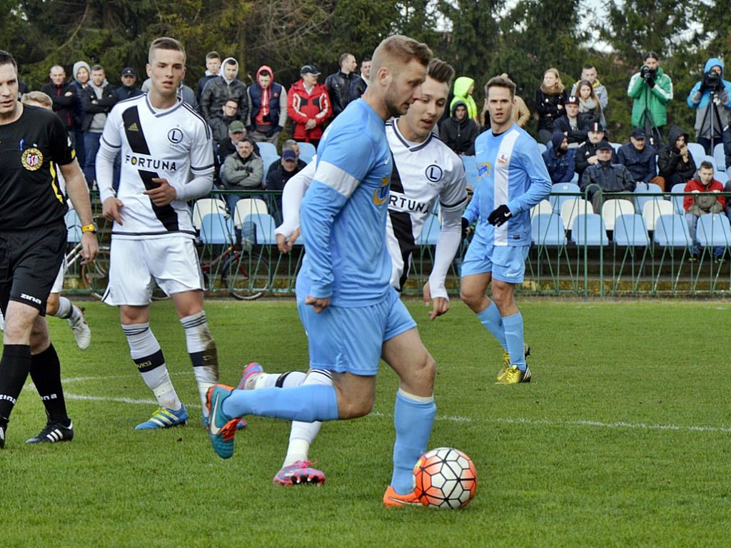 Czerwona kartka dla Legii i napór Błękitnych [FOTO]