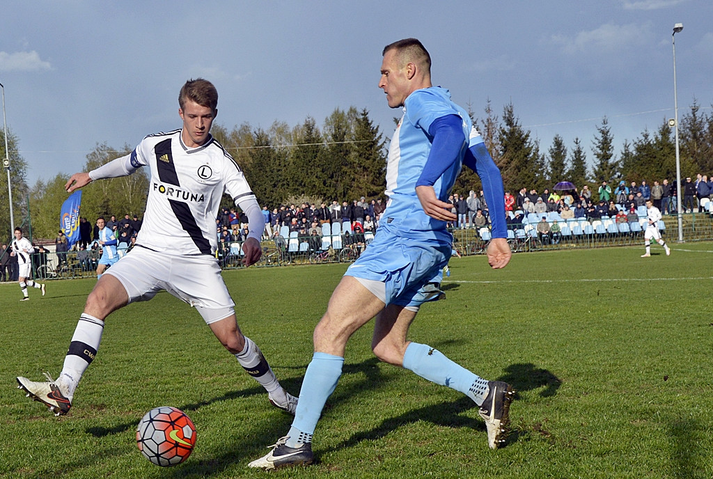 Czerwona kartka dla Legii i napór Błękitnych [FOTO]