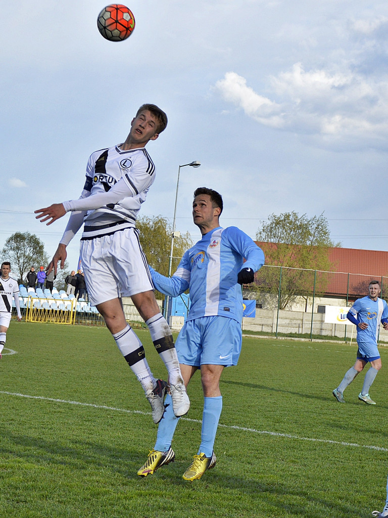 Czerwona kartka dla Legii i napór Błękitnych [FOTO]