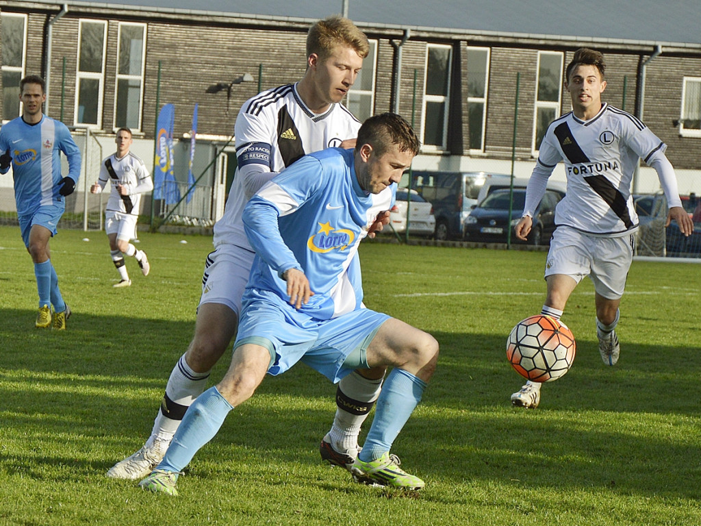 Czerwona kartka dla Legii i napór Błękitnych [FOTO]