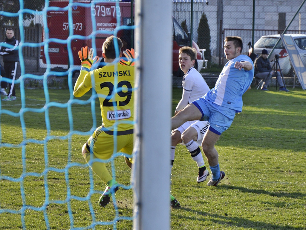 Czerwona kartka dla Legii i napór Błękitnych [FOTO]