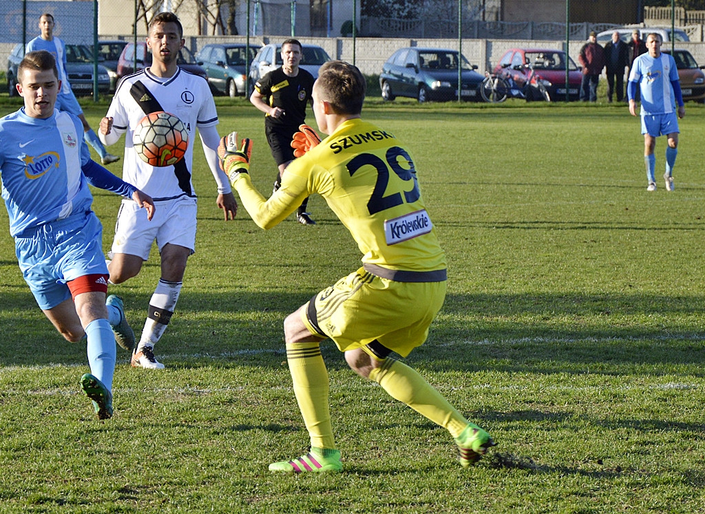 Czerwona kartka dla Legii i napór Błękitnych [FOTO]