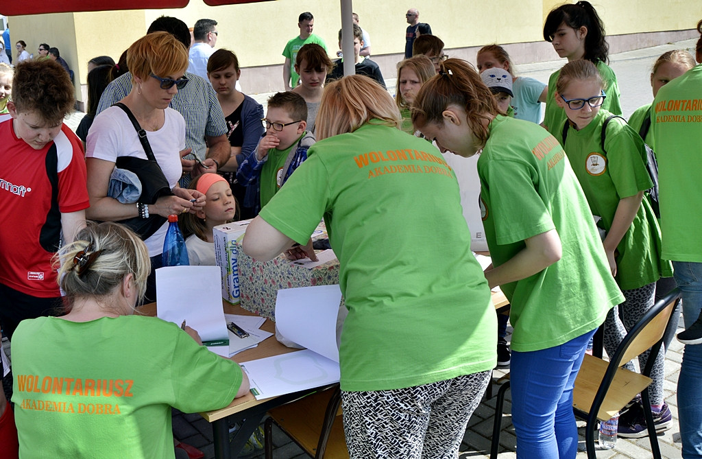 Dobrzy ludzie solidarnie podają pomocną dłoń Leonkowi [FOTO]