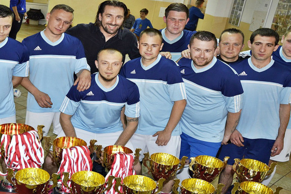 Świerczewski wręczał medale, Iwan gratulował. Futsal świętuje halowy tytuł [FOTO]