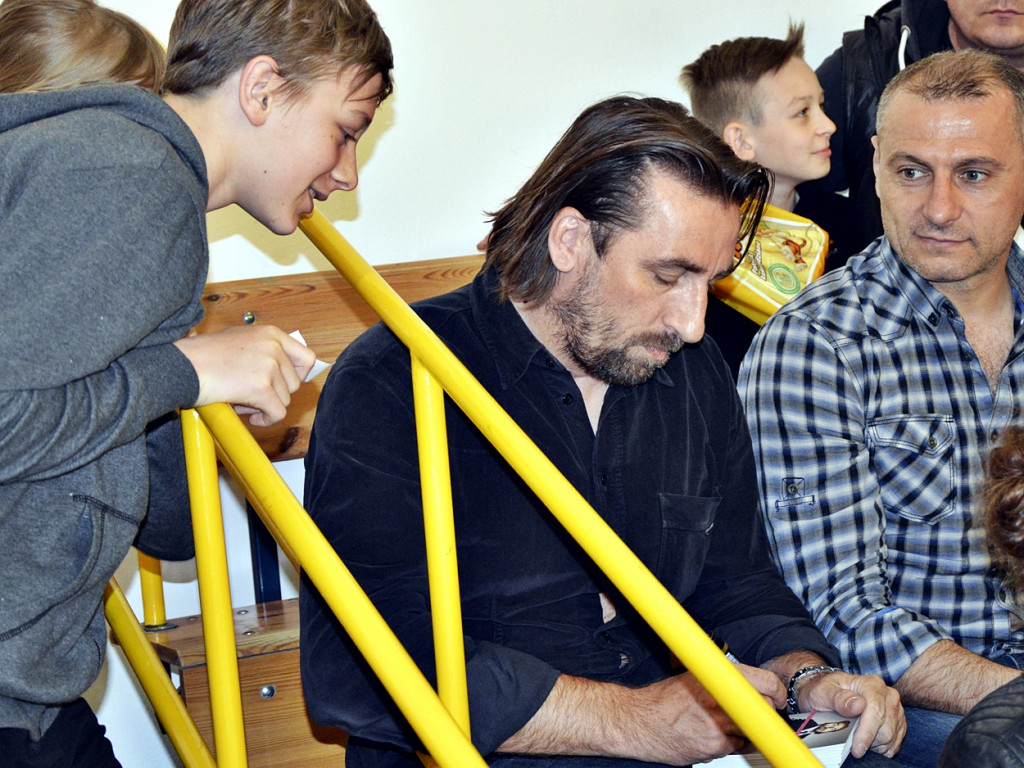 Świerczewski wręczał medale, Iwan gratulował. Futsal świętuje halowy tytuł [FOTO]