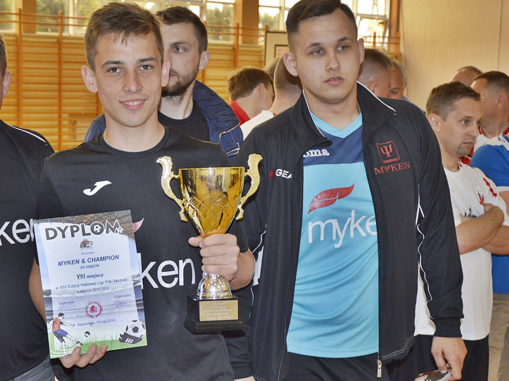 Świerczewski wręczał medale, Iwan gratulował. Futsal świętuje halowy tytuł [FOTO]