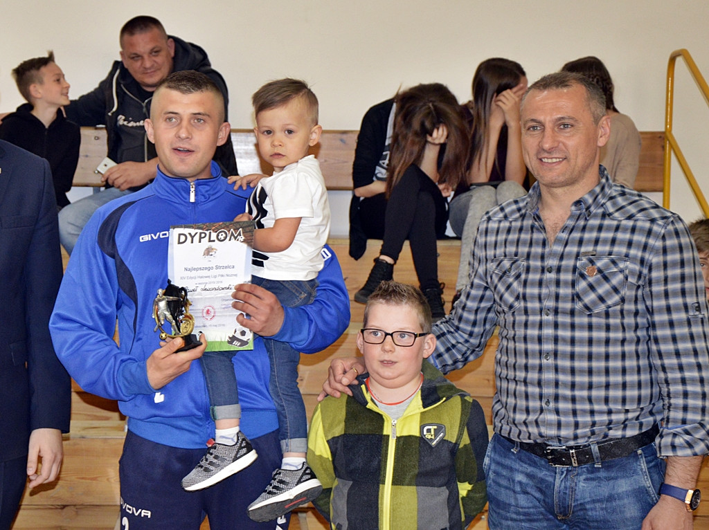Świerczewski wręczał medale, Iwan gratulował. Futsal świętuje halowy tytuł [FOTO]