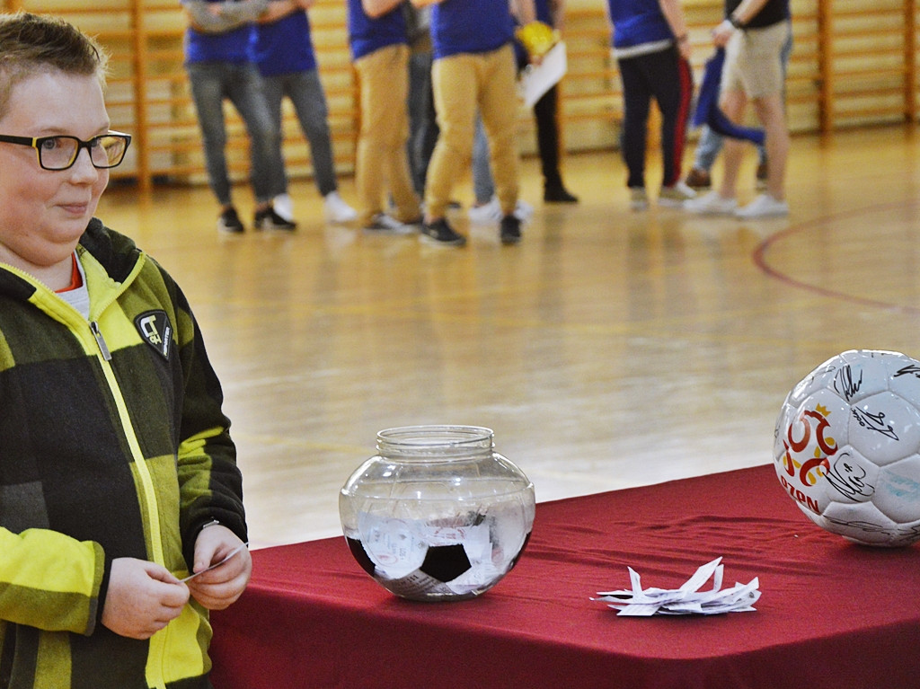 Świerczewski wręczał medale, Iwan gratulował. Futsal świętuje halowy tytuł [FOTO]