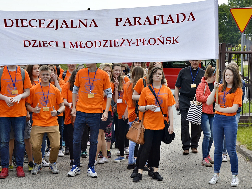 Ze świątyni na stadion i do teatru. Przegranych nie było... [FOTO]
