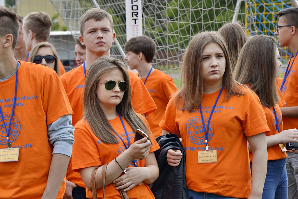 Ze świątyni na stadion i do teatru. Przegranych nie było... [FOTO]