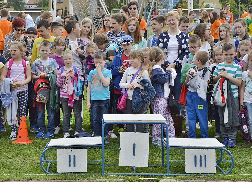Ze świątyni na stadion i do teatru. Przegranych nie było... [FOTO]