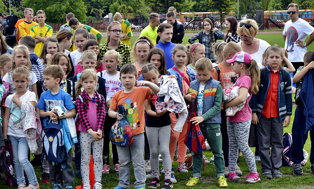 Ze świątyni na stadion i do teatru. Przegranych nie było... [FOTO]