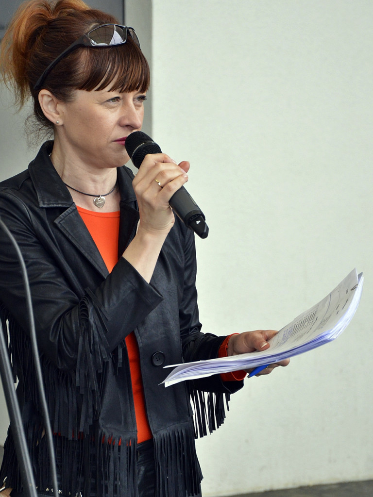 Ze świątyni na stadion i do teatru. Przegranych nie było... [FOTO]