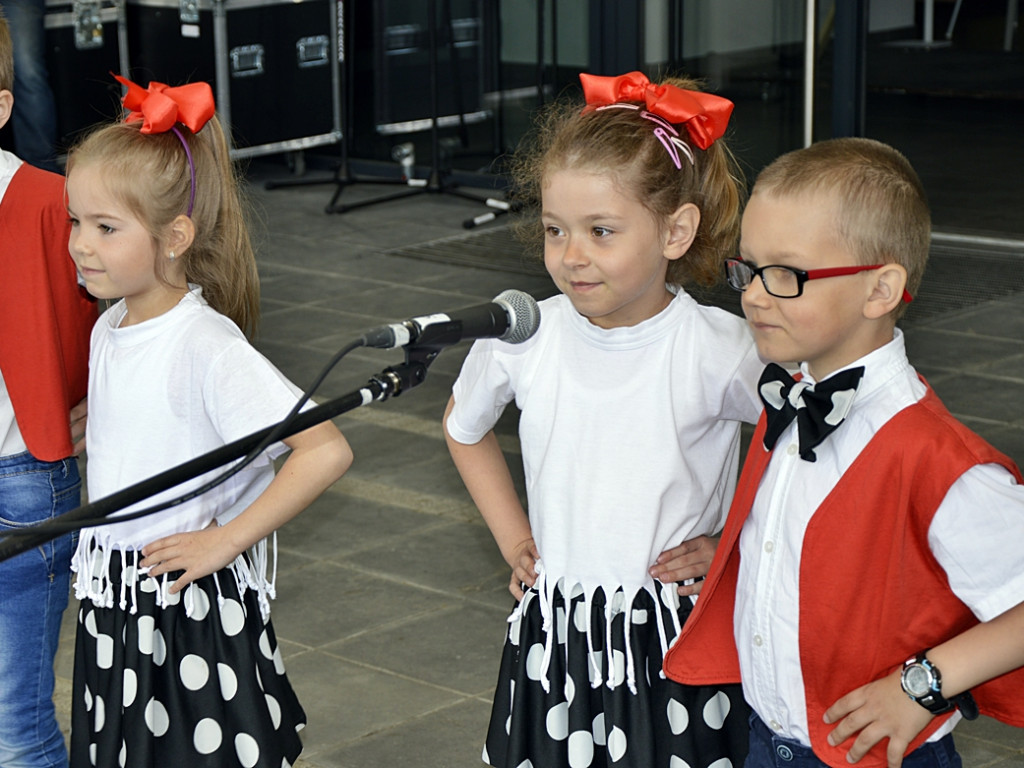 Ze świątyni na stadion i do teatru. Przegranych nie było... [FOTO]