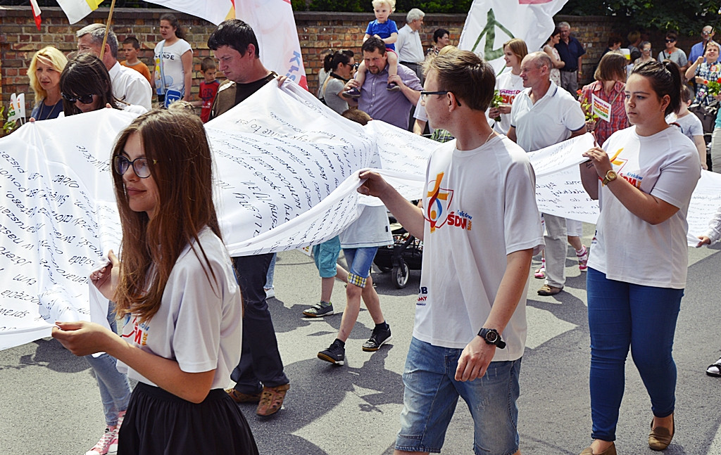 Marsz dla Życia i Rodziny w Płońsku [FOTO]
