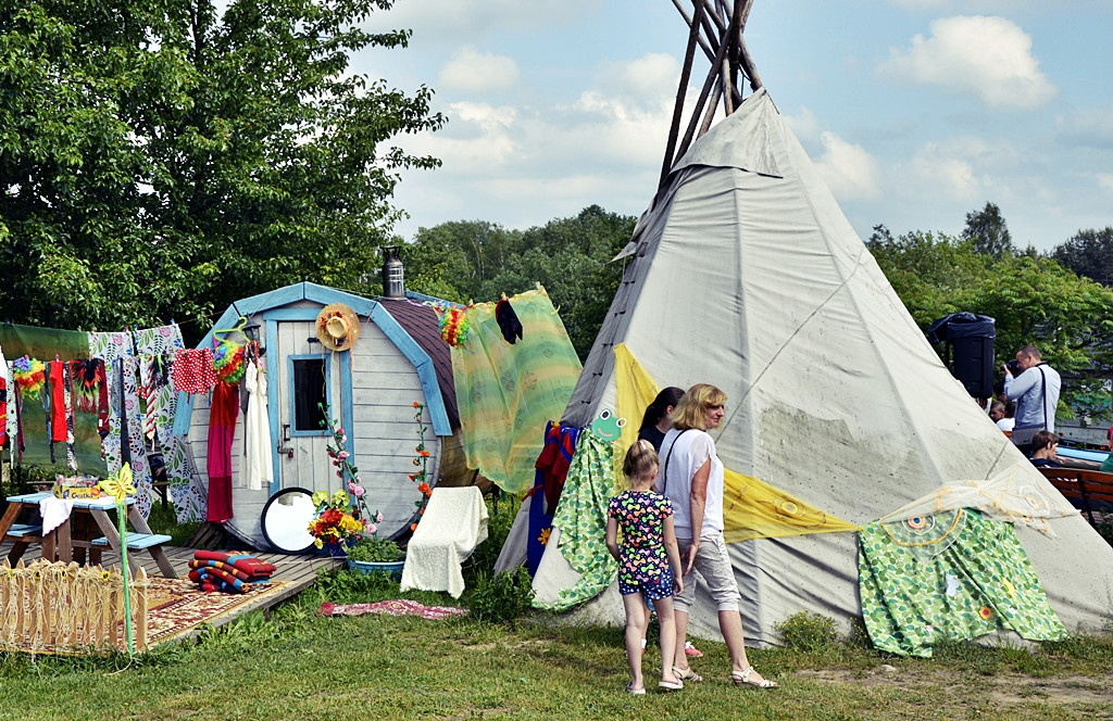 Dzieci świetnie bawiły się nad Wkrą! [FOTO]