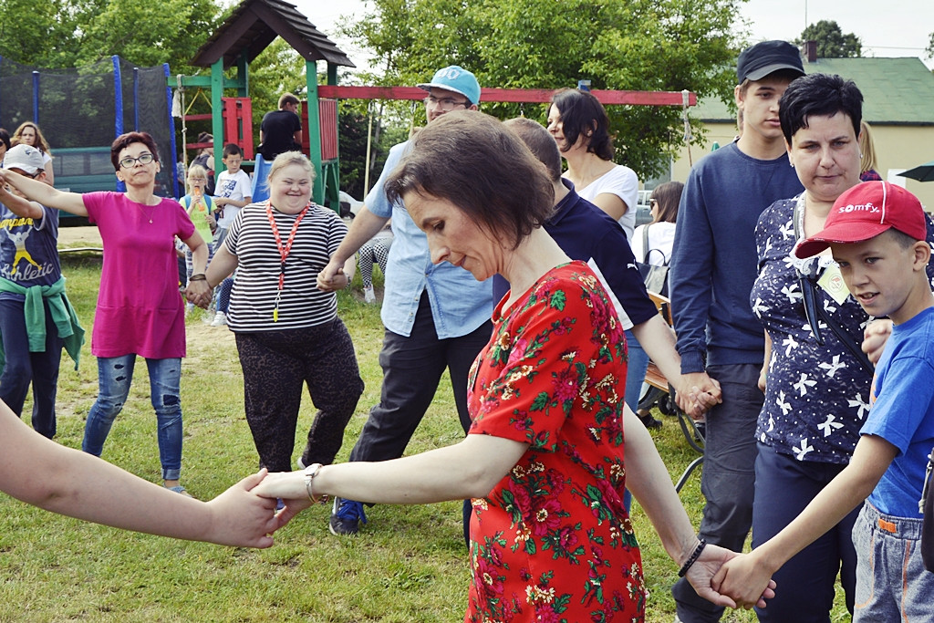 Dzieci świetnie bawiły się nad Wkrą! [FOTO]