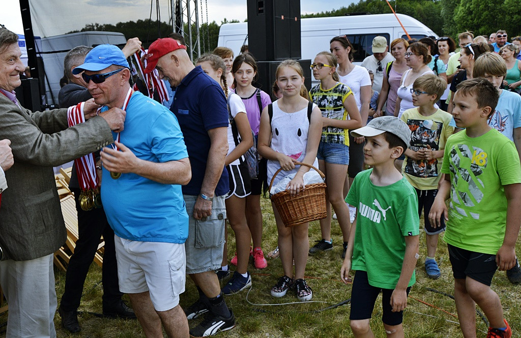 Mamy nowego lidera turystyki! Na powiatowych trasach ponad 200 wycieczkowiczów [FOTO]
