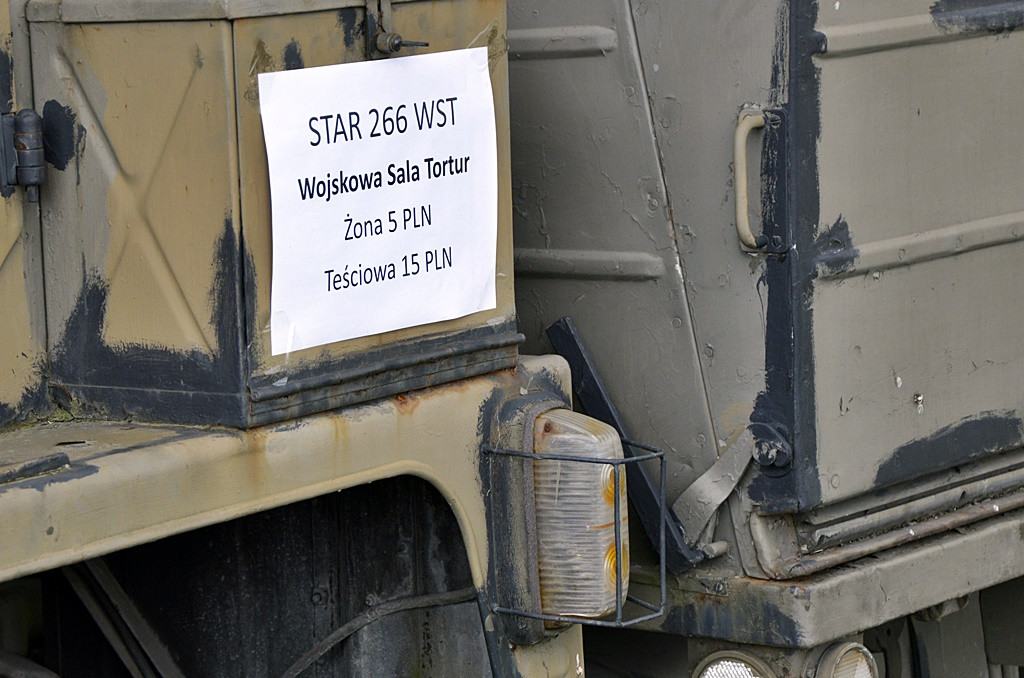 Udane lądowanie w Milewie mimo ciemnych chmur [FOTO]