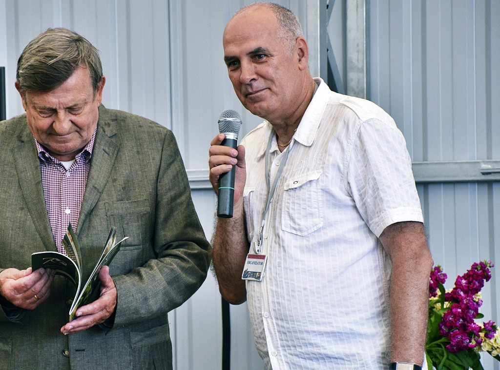 Udane lądowanie w Milewie mimo ciemnych chmur [FOTO]