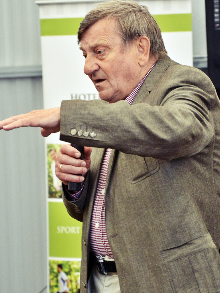 Udane lądowanie w Milewie mimo ciemnych chmur [FOTO]