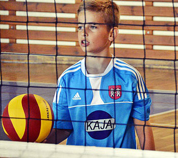 Druga drużyna PTS-u wygrywa turniej mini siatkówki [FOTO]