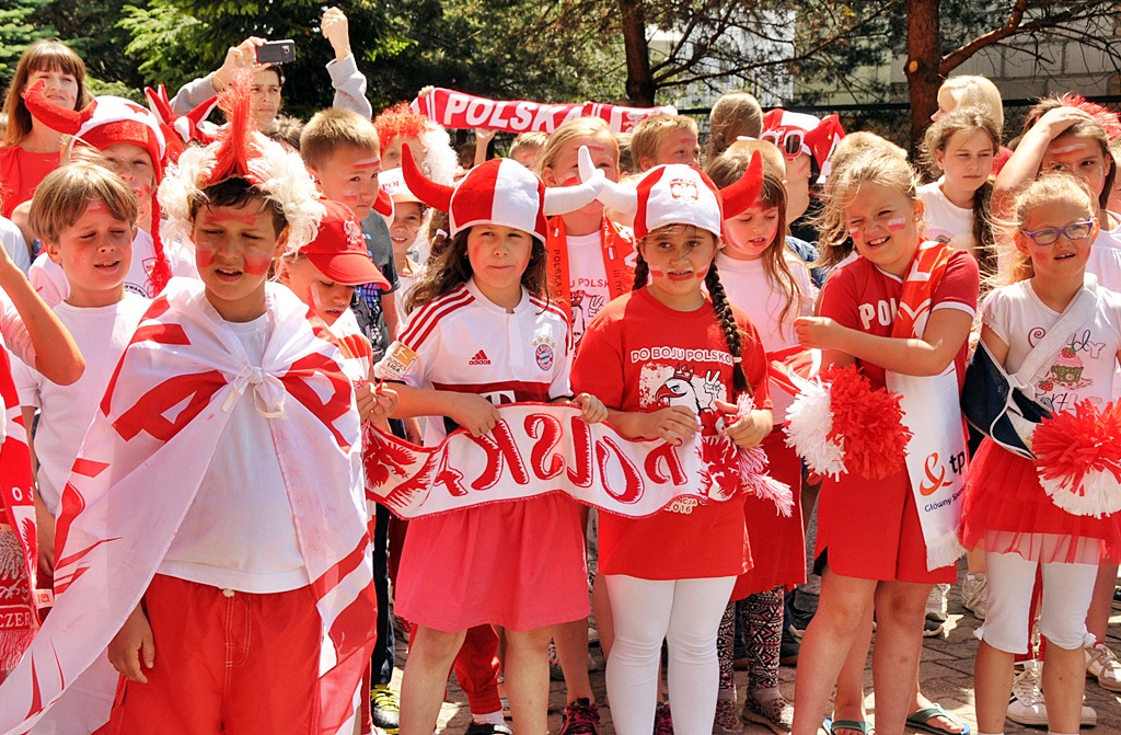 W płońskiej podstawówce biało-czerwono. Polska do boju, Polska!