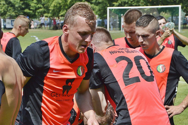 Wody! Barażowy pojedynek w samo południe. Unia z pokaźną zaliczką. Sona traciła nie tylko gole [FOTO]