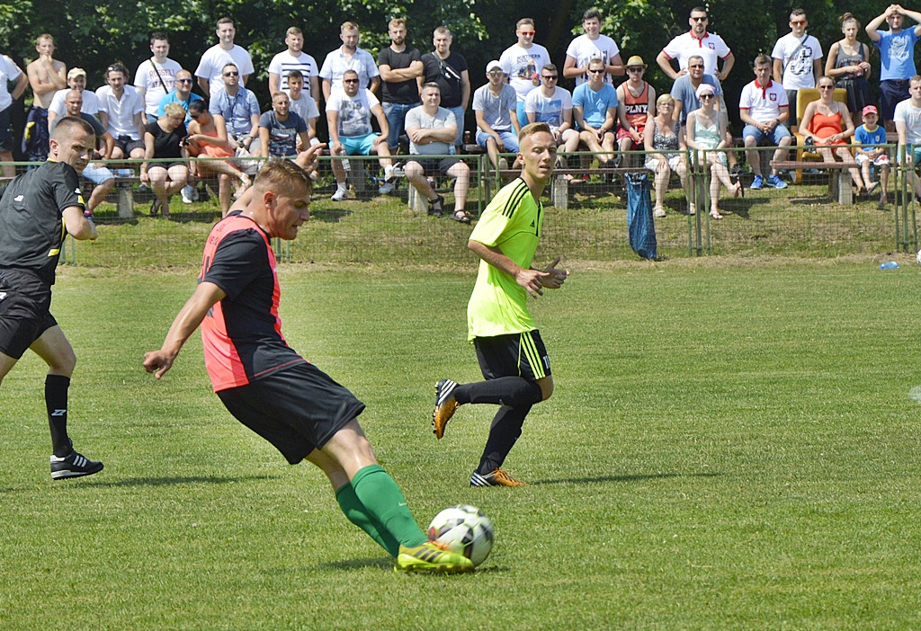 Wody! Barażowy pojedynek w samo południe. Unia z pokaźną zaliczką. Sona traciła nie tylko gole [FOTO]