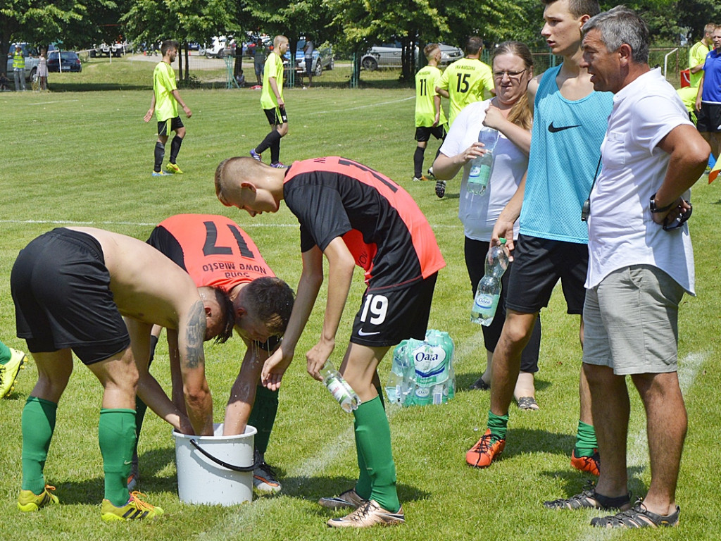 Wody! Barażowy pojedynek w samo południe. Unia z pokaźną zaliczką. Sona traciła nie tylko gole [FOTO]
