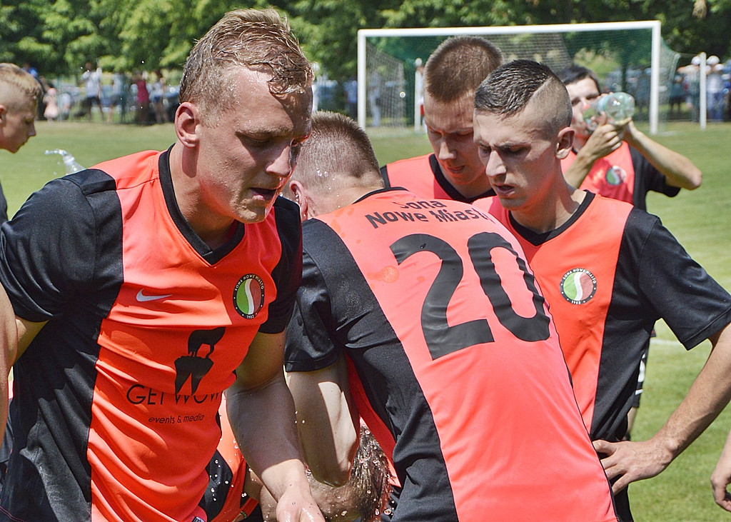 Wody! Barażowy pojedynek w samo południe. Unia z pokaźną zaliczką. Sona traciła nie tylko gole [FOTO]