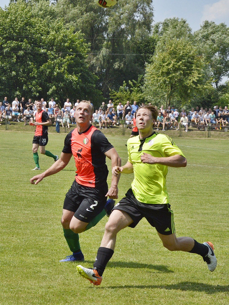 Wody! Barażowy pojedynek w samo południe. Unia z pokaźną zaliczką. Sona traciła nie tylko gole [FOTO]