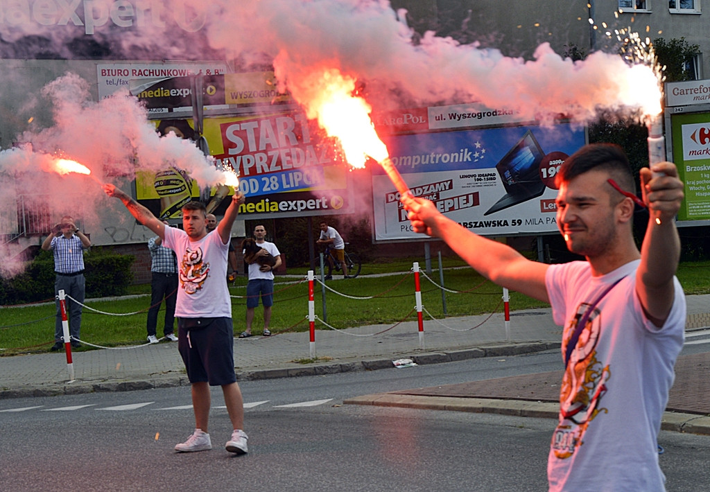 Pamiętamy i będziemy pamiętać! Punkt 17 zamarł ruch przy płońskim rondzie [FOTO]