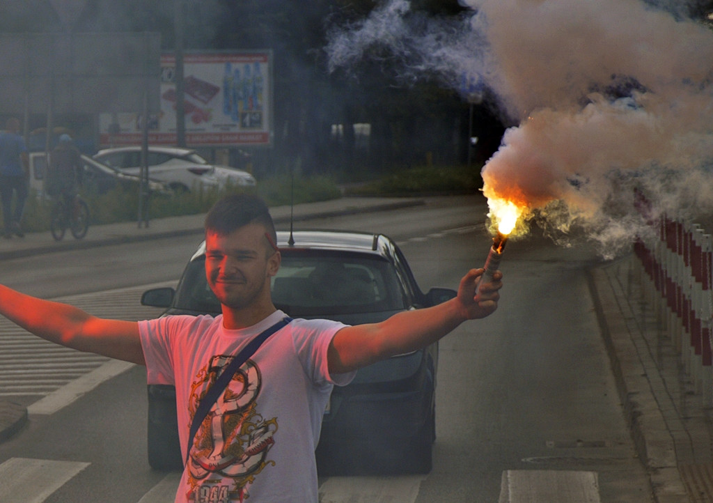 Pamiętamy i będziemy pamiętać! Punkt 17 zamarł ruch przy płońskim rondzie [FOTO]