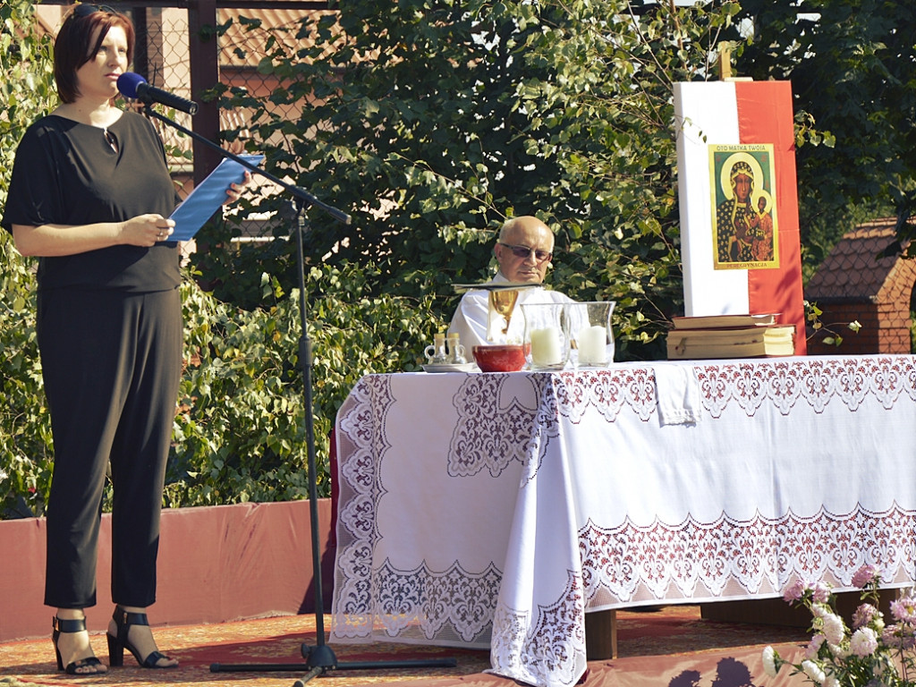 Odszukać tożsamość w lokalnej historii... Obchody 96. rocznicy Bitwy pod Arcelinem [FOTO]