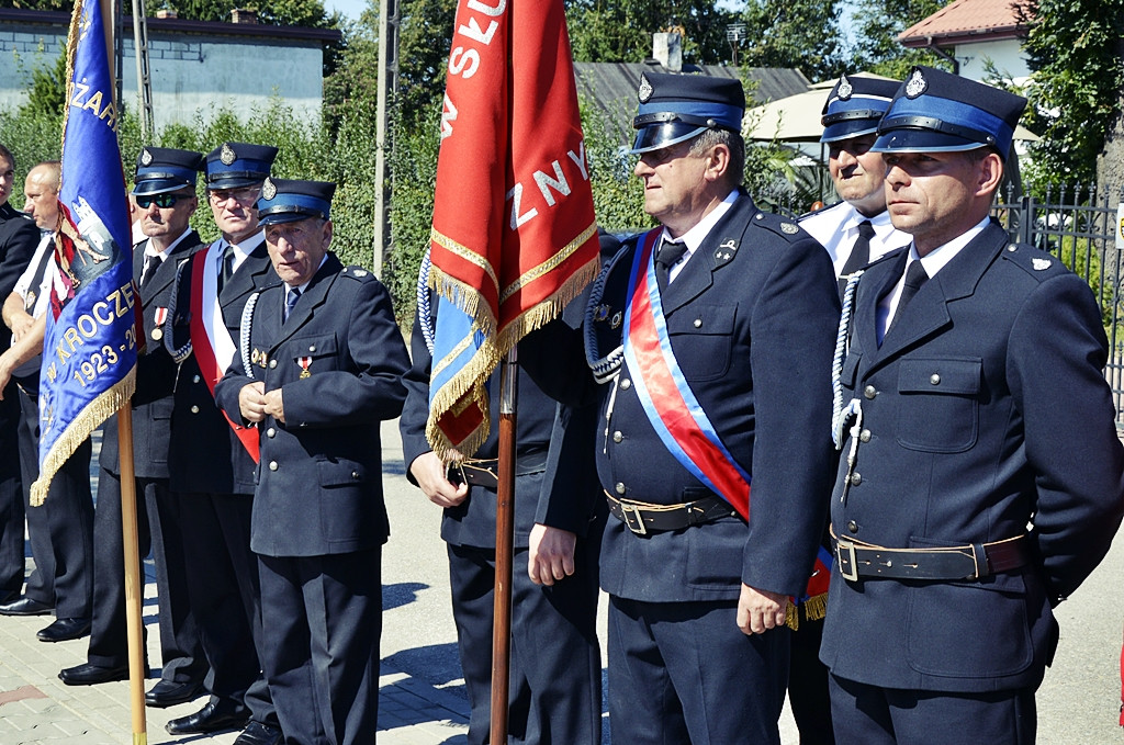 Kość niezgody spadła z hukiem na jubileuszowy pomnik