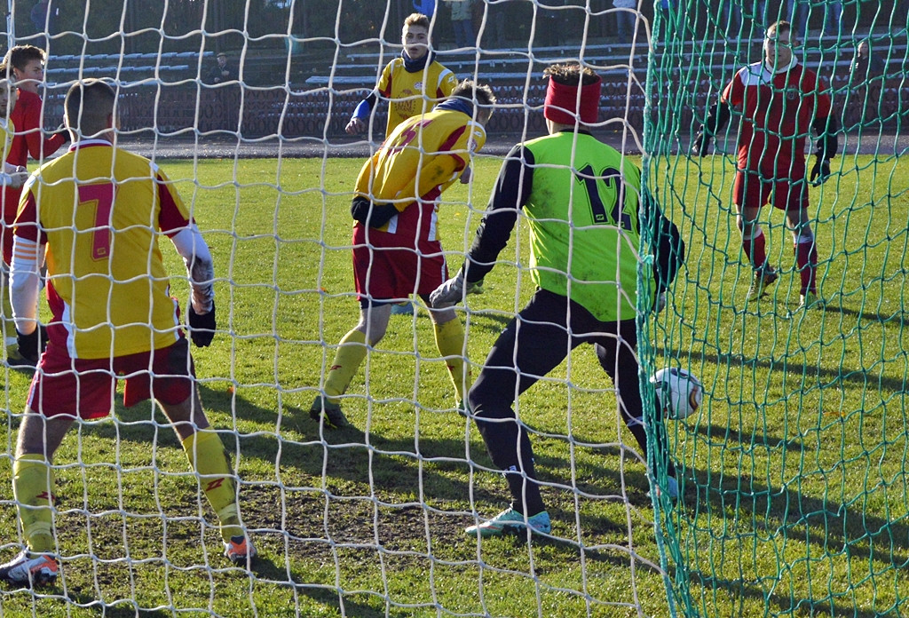 Orzeł wzbił się ponad PAF. Katastrofalna dyspozycja naszej linii obrony