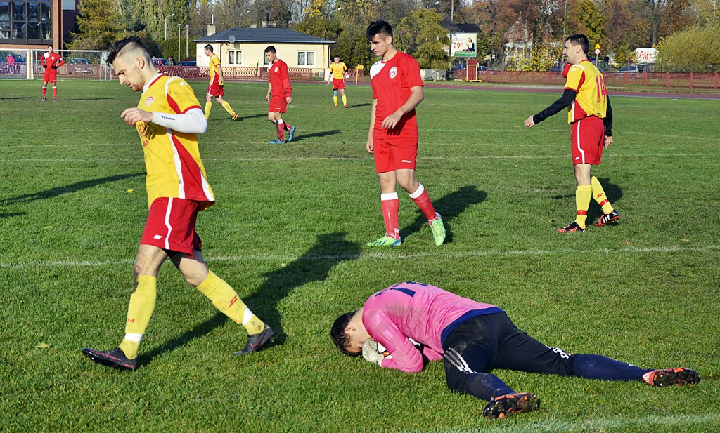 Orzeł wzbił się ponad PAF. Katastrofalna dyspozycja naszej linii obrony