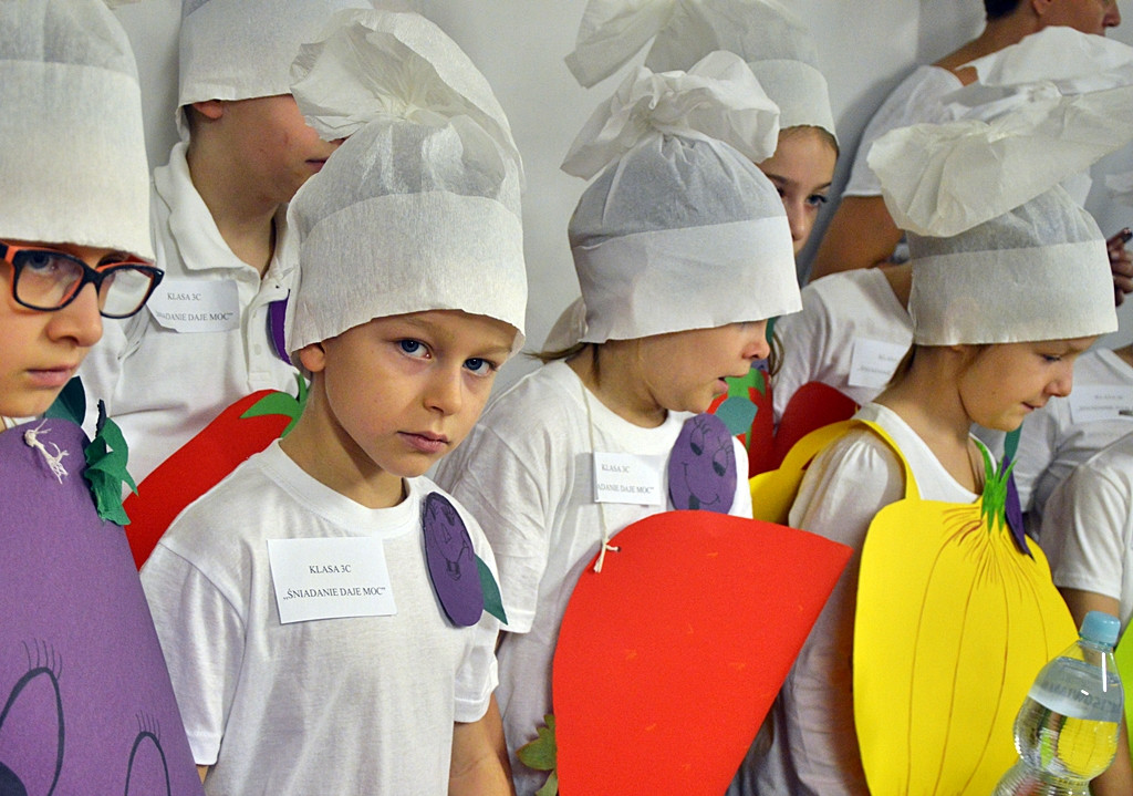 Mają tę moc! Śniadaniowa akcja dla dzieci w ,,małej dwójce? [FOTO]