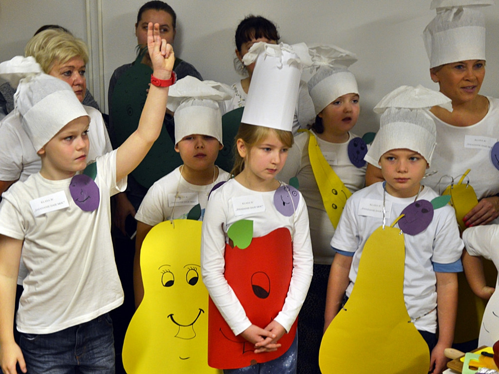 Mają tę moc! Śniadaniowa akcja dla dzieci w ,,małej dwójce? [FOTO]